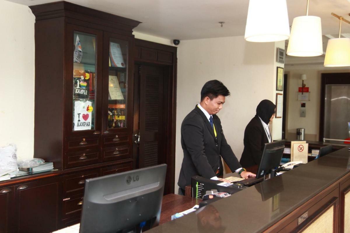 Grand Kampar Hotel Exterior foto